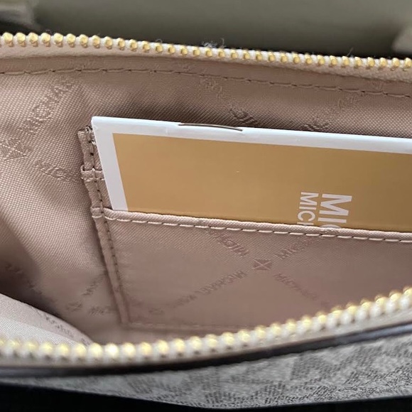 Michael Kors Logo Wristlet - Picture 4 of 4